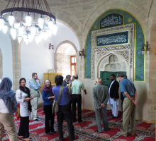 Inside the Yunus Emre Mosque.png