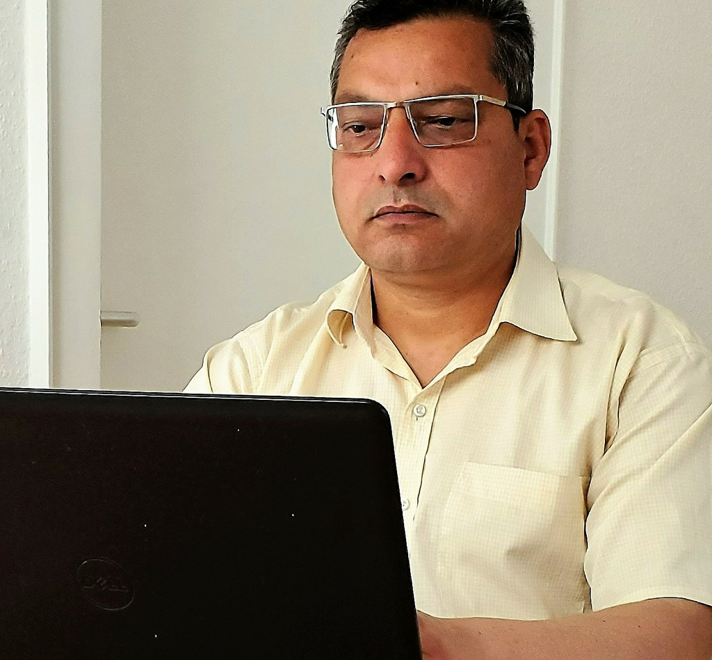 A portrait of Mohibullah Zegham