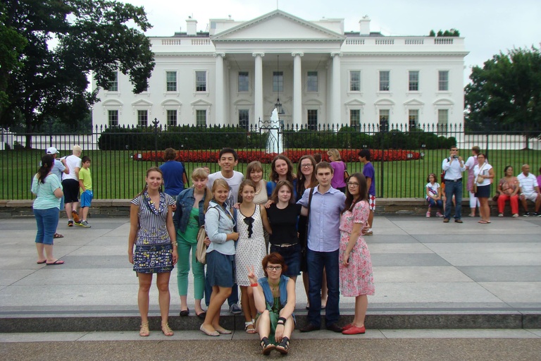 A group of Between the Lines participants pose in front of the White House.